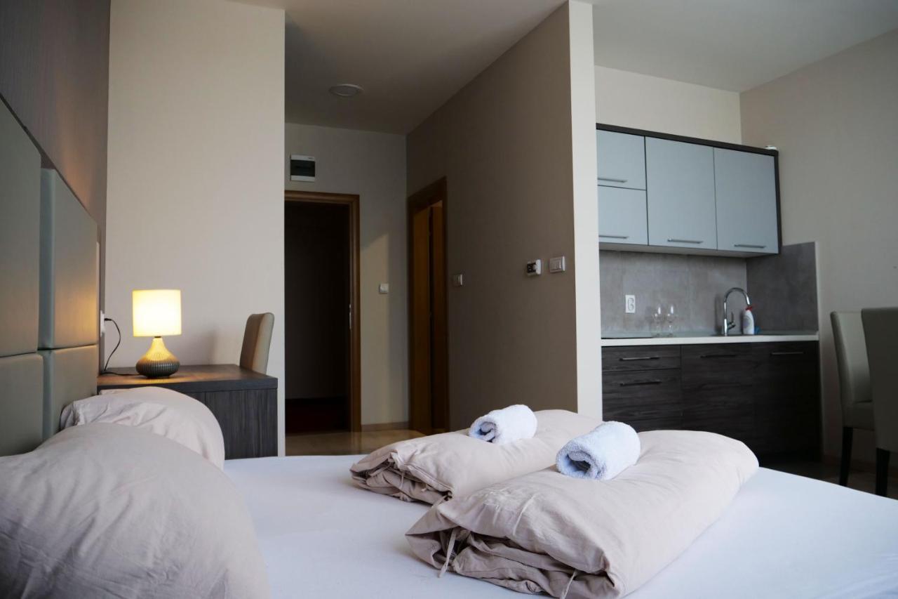 באניה לוקה La Casa Apartments מראה חיצוני תמונה